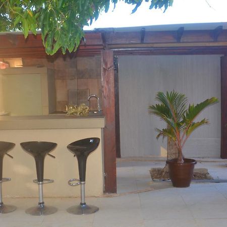Homey Vacation And Carrental วิลเลมสตัด ภายนอก รูปภาพ